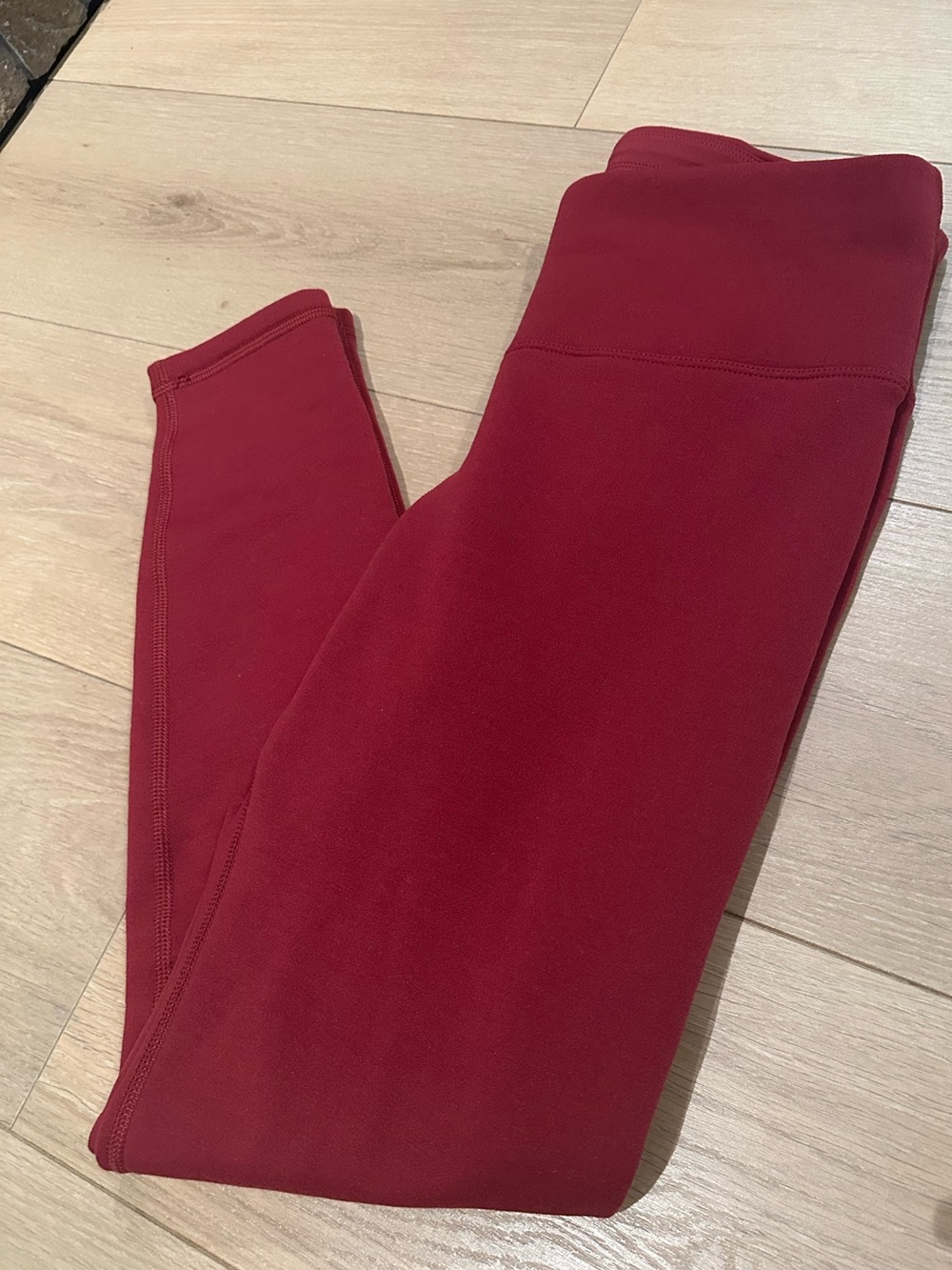 Athleta Altitude Power Stretch Leggings in Burgundy Red
